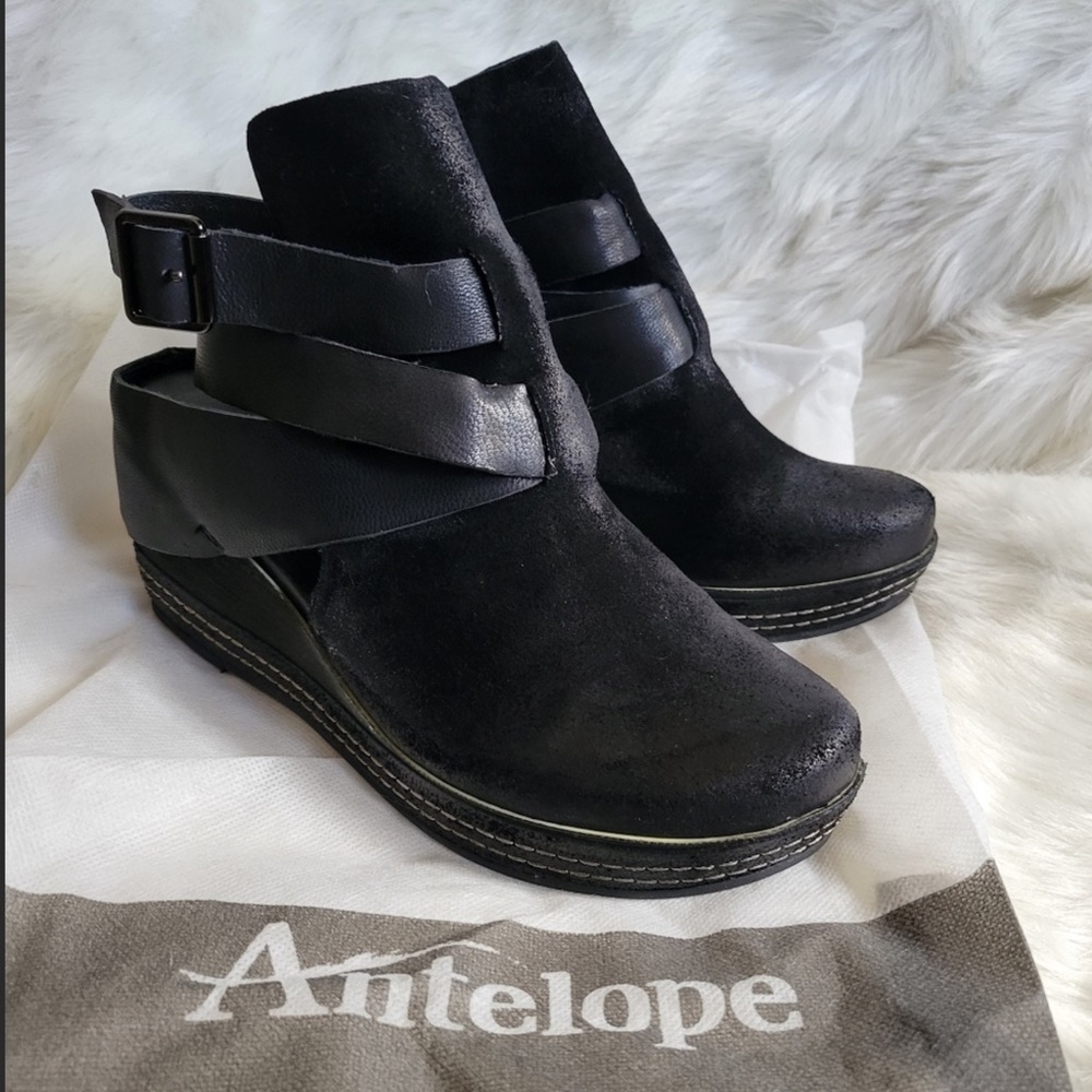 Antelope Wedge Clog